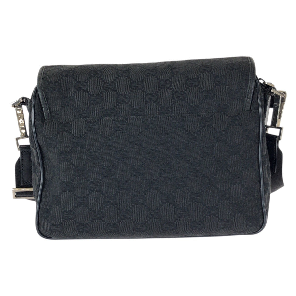 23460
GUCCI グッチ ブラック 黒 シルバー金具 GGキャンバス / レザー 28562 ショルダーバッグ メッセンジャーバッグ メンズ ABP38