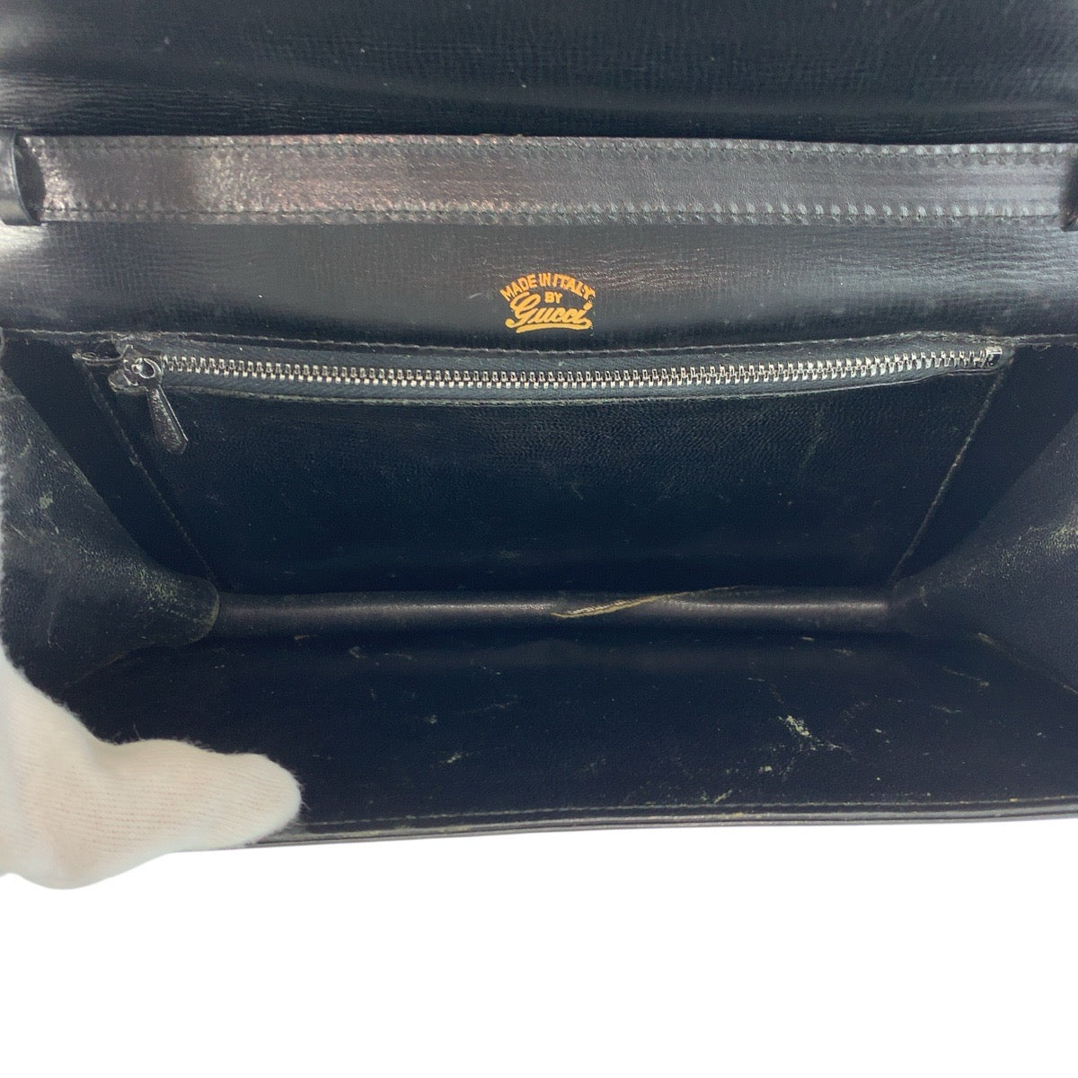 23466
GUCCI グッチ ヴィンテージ オールドグッチ ブラック 黒 ゴールド金具 レザー ショルダーバッグ ポシェット レディース AB21