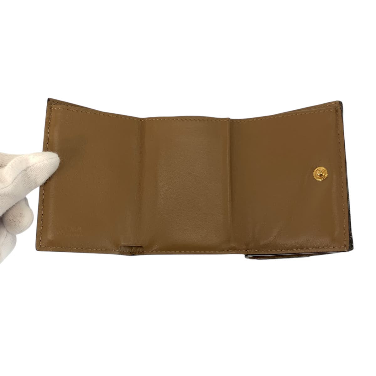 23493
FENDI フェンディ ズッカ バゲット マイクロ ブラウン ゴールド金具 キャンバス / レザー 8M0395 折り財布 コンパクトウォレット レディース ABP30