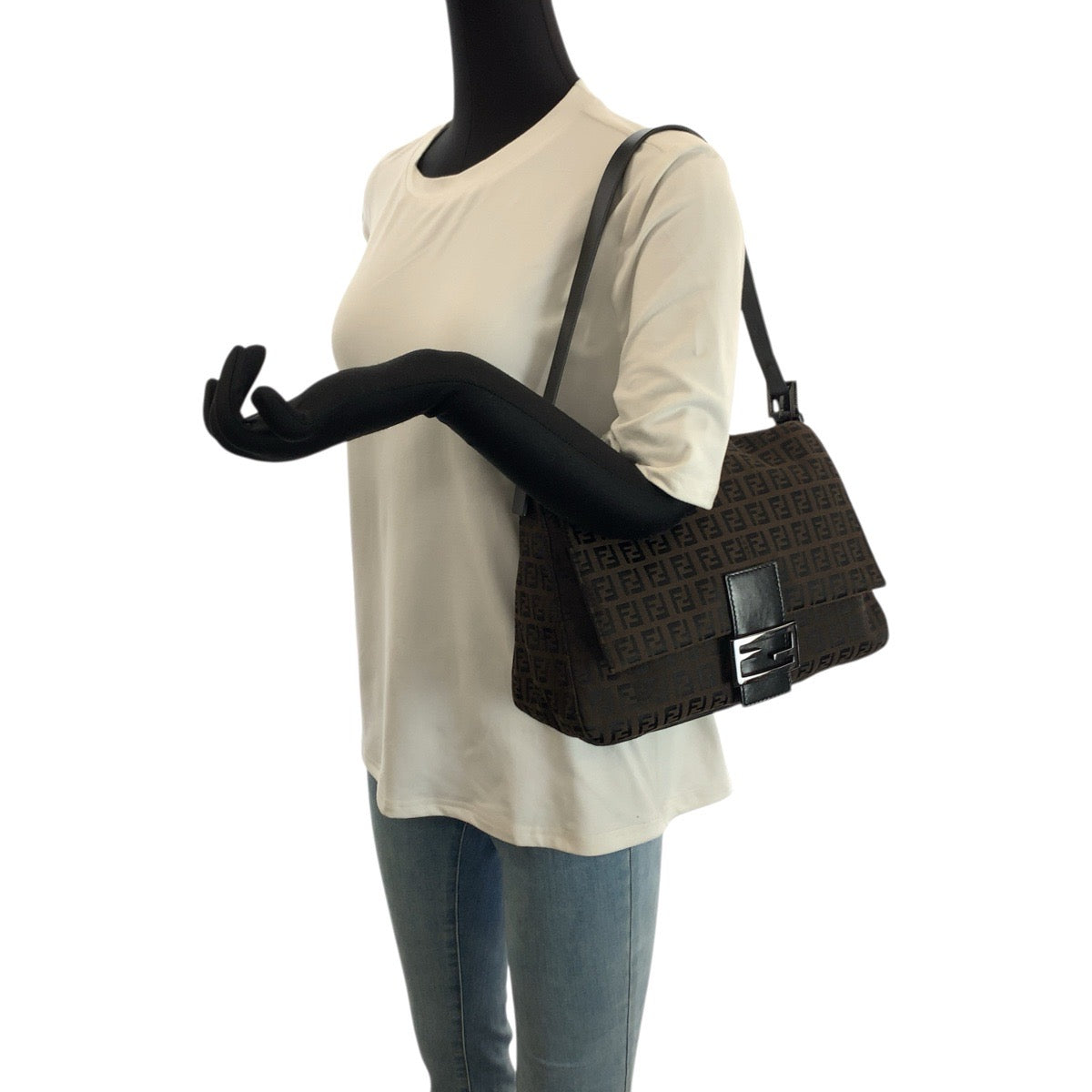 23497
FENDI フェンディ ヴィンテージ マンマバケット ズッキーノ ダークブラウン ガンメタ金具 ナイロン / レザー 8BR001 ショルダーバッグ ハンドバッグ レディース ABP88