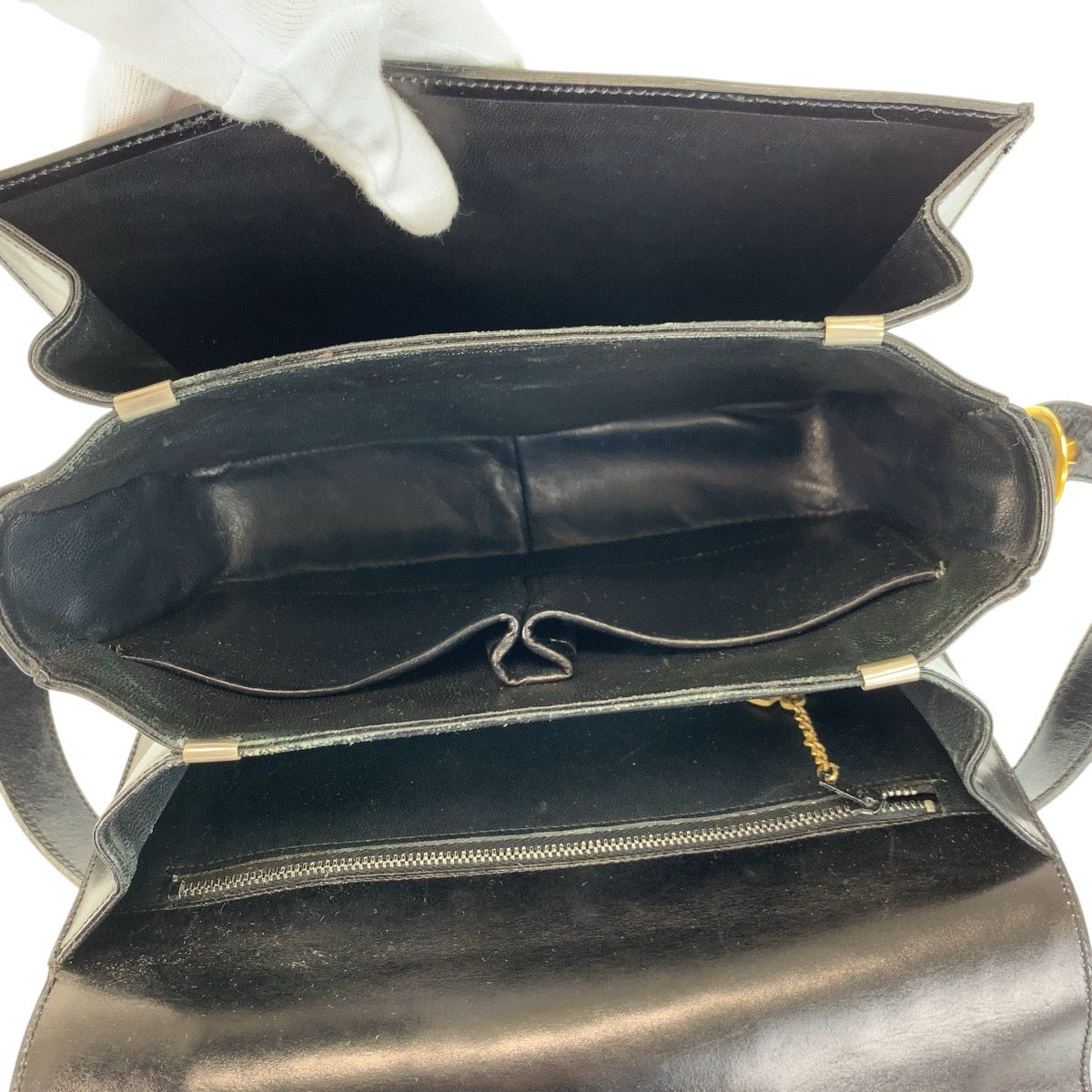23501
CELINE セリーヌ ヴィンテージ 馬車ロゴ ホースキャリッジ ブラック 黒 ゴールド金具 レザー ショルダーバッグ レディース ABP70