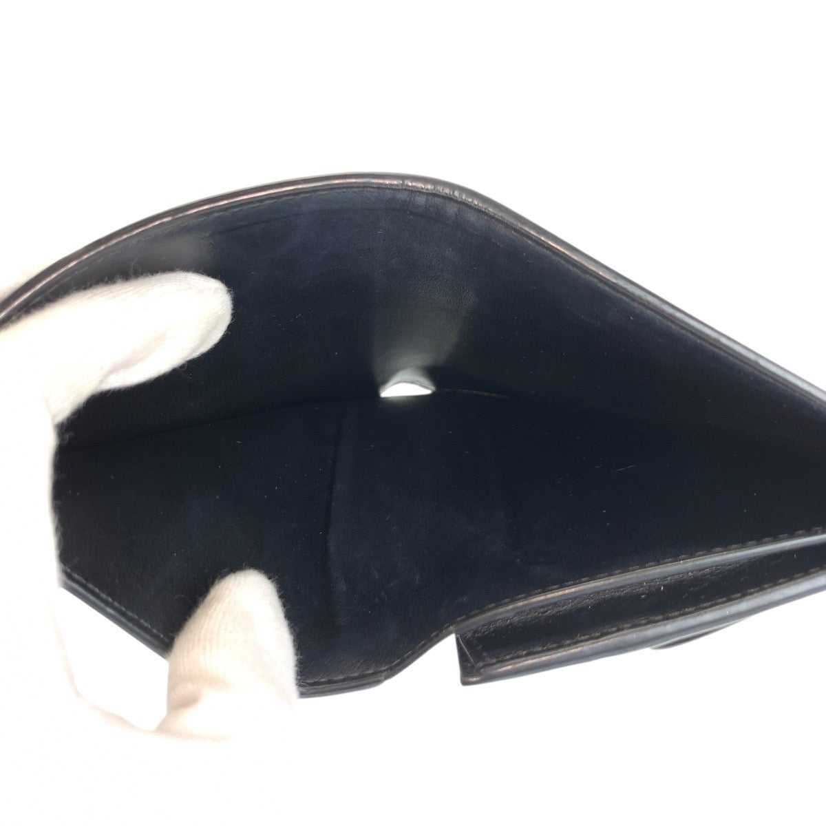 23503
CELINE セリーヌ ミディアムストラップウォレット ブラック 黒 レザー 折り財布 コンパクトウォレット レディース ABP28