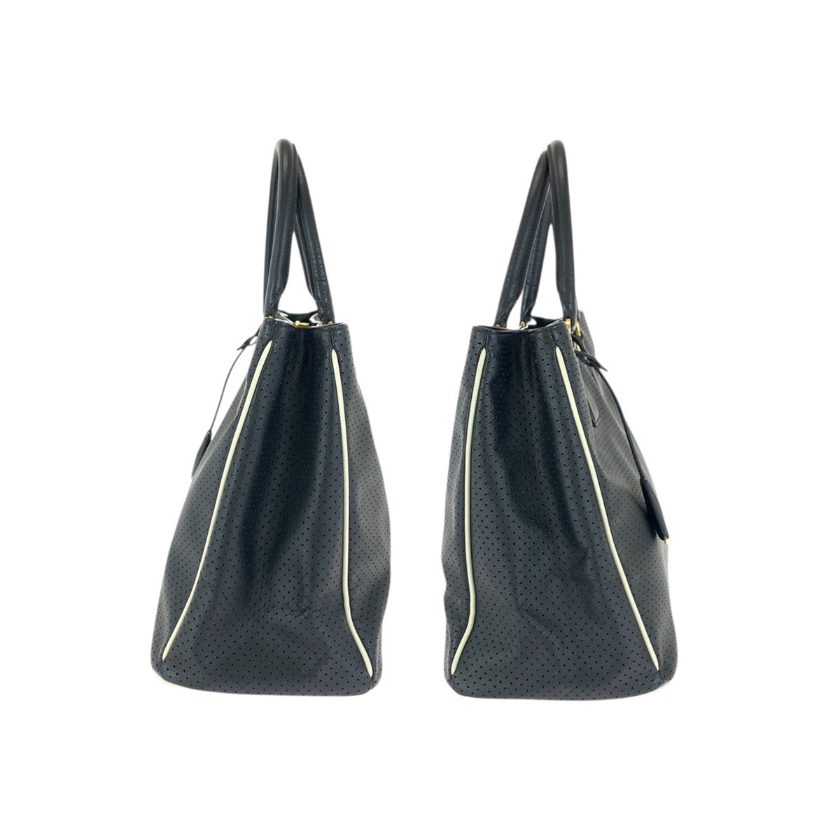 23521
PRADA プラダ サフィアーノ パンチング 三角ロゴプレート ブラック 黒 ゴールド金具 レザー トートバッグ ハンドバッグ レディース AB56