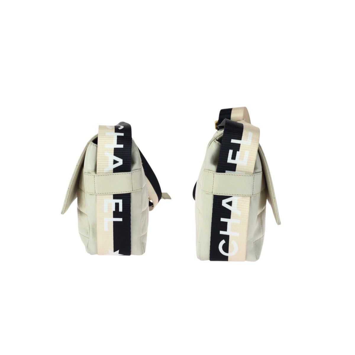 23535
CHANEL シャネル ヴィンテージ チョコバー ココマーク オフホワイト ブラック ゴールド金具 ラムスキン ショルダーバッグ メッセンジャーバッグ レディース AB168