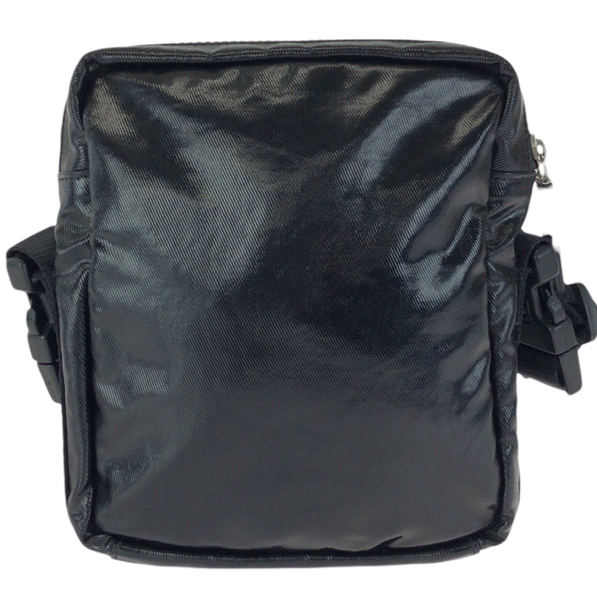 23540
CHANEL シャネル スポーツライン ココマーク ブラック 黒 シルバー金具 コーティングキャンバス ショルダーバッグ ポシェット レディース ABP70