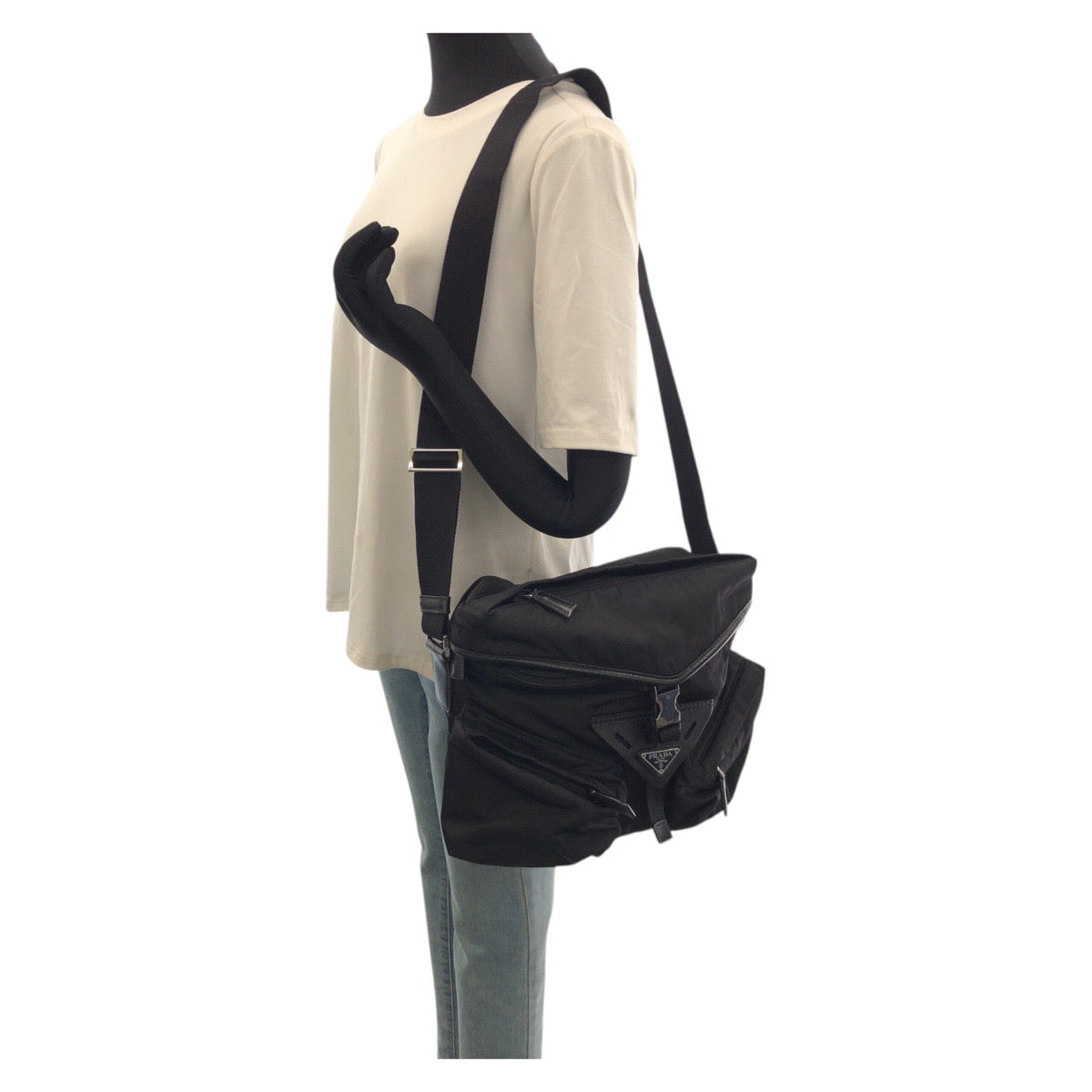 23575
PRADA プラダ テスート 三角ロゴプレート ブラック 黒 シルバー金具 ナイロン / レザー ショルダーバッグ メッセンジャーバッグ レディース ABP80