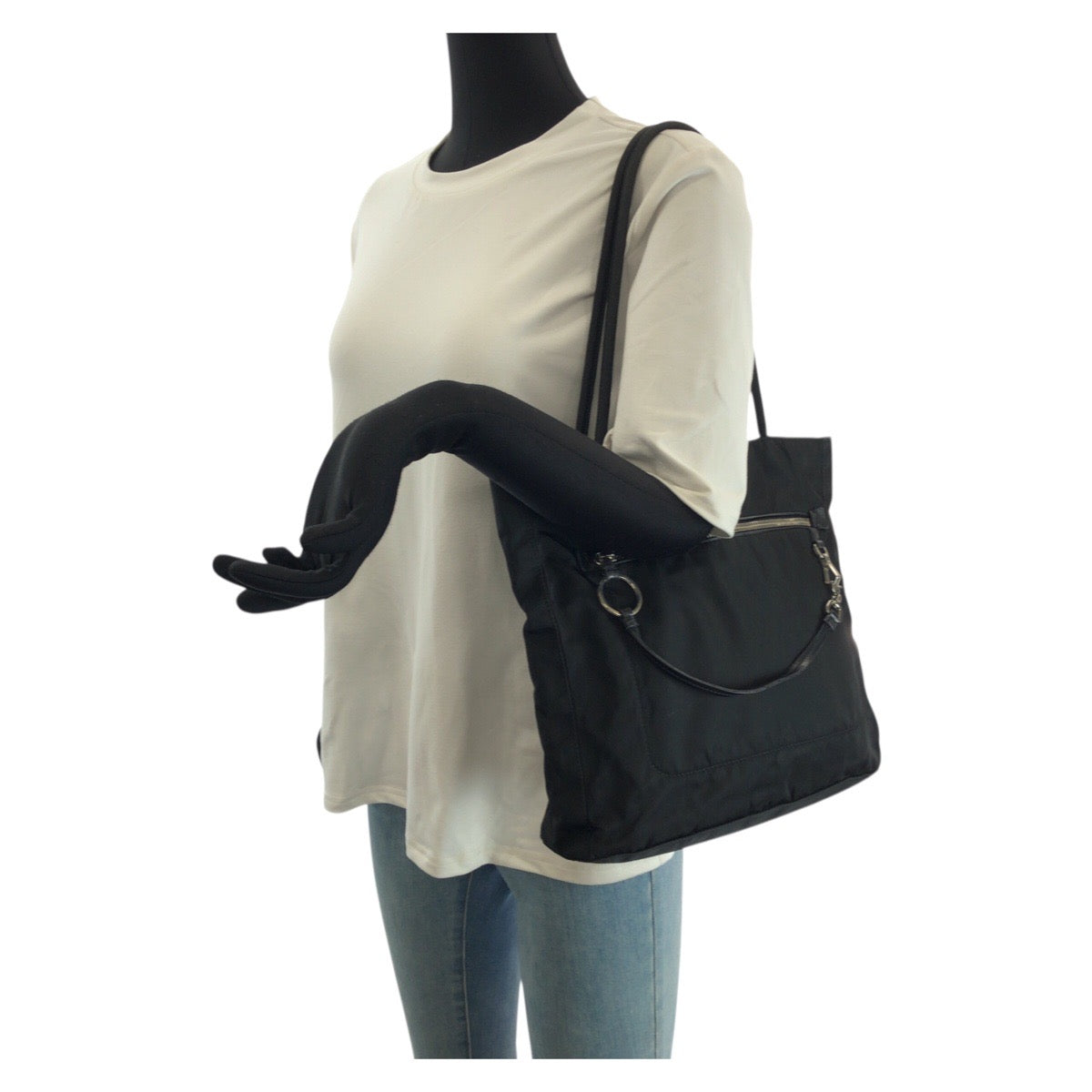 23580
PRADA プラダ テスート 三角ロゴプレート ブラック 黒 シルバー金具 ナイロン ショルダーバッグ トートバッグ レディース ABP42