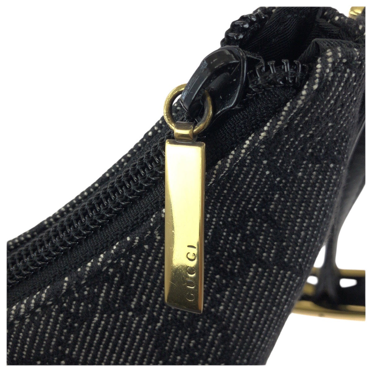 23585
GUCCI グッチ ブラック 黒 ゴールド金具 GGキャンバス / レザー 32160 ハンドバッグ アクセサリーポーチ レディース A45