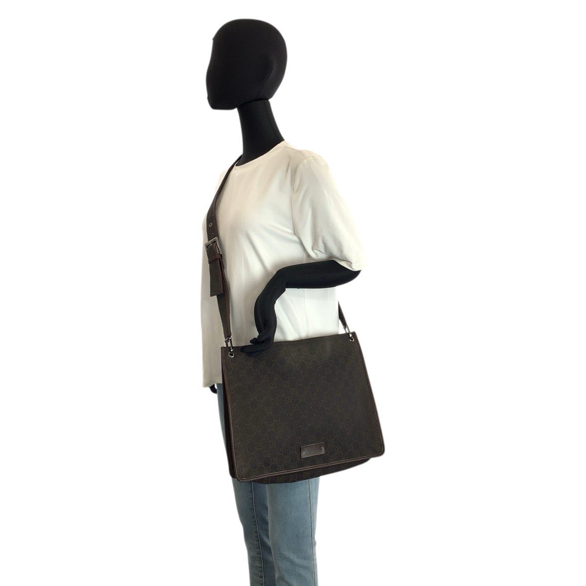 23601
GUCCI グッチ ブラウン シルバー金具 GGキャンバス 90656 ショルダーバッグ ポシェット レディース AB30