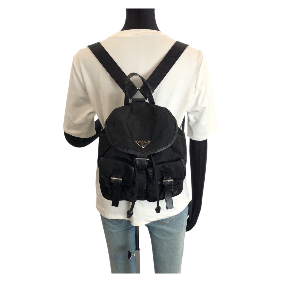 23606
PRADA プラダ テスート 三角ロゴプレート ブラック 黒 シルバー金具 ナイロン / レザー リュックサック バックパック レディース ABP56