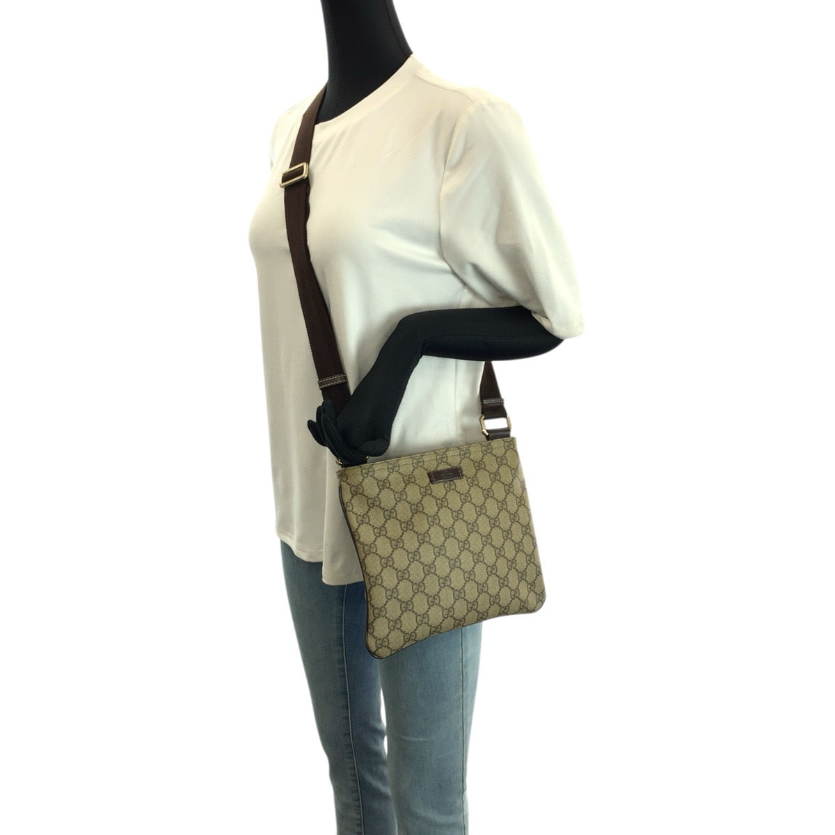 23616
GUCCI グッチ ベージュ ブラウン ゴールド金具 GGスプリームキャンバス 201538 ショルダーバッグ メッセンジャーバッグ レディース ABP42