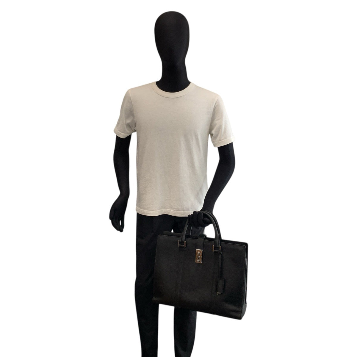 23652
GUCCI グッチ ブラック 黒 シルバー金具 レザー 114262 ビジネスバッグ ブリーフケース メンズ AB35