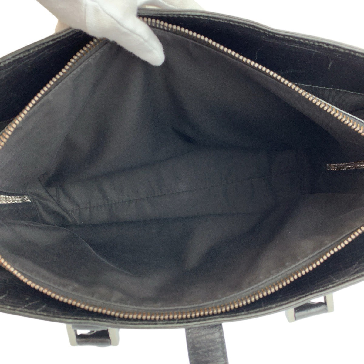 23652
GUCCI グッチ ブラック 黒 シルバー金具 レザー 114262 ビジネスバッグ ブリーフケース メンズ AB35
