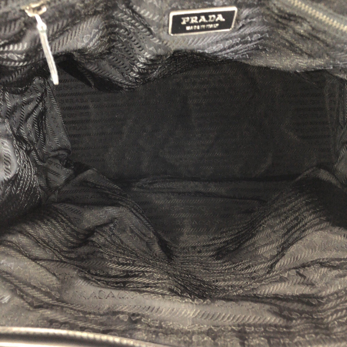 23667
PRADA プラダ テスート 三角ロゴプレート ブラック 黒 シルバー金具 ナイロン / レザー トートバッグ ハンドバッグ レディース ABP49