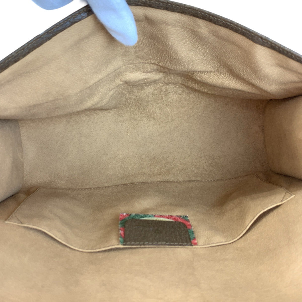 23676
GUCCI グッチ ヴィンテージ シェリーライン ベージュ ブラウン GGスプリームキャンバス 89 01 031 クラッチバッグ セカンドバッグ メンズ AB28