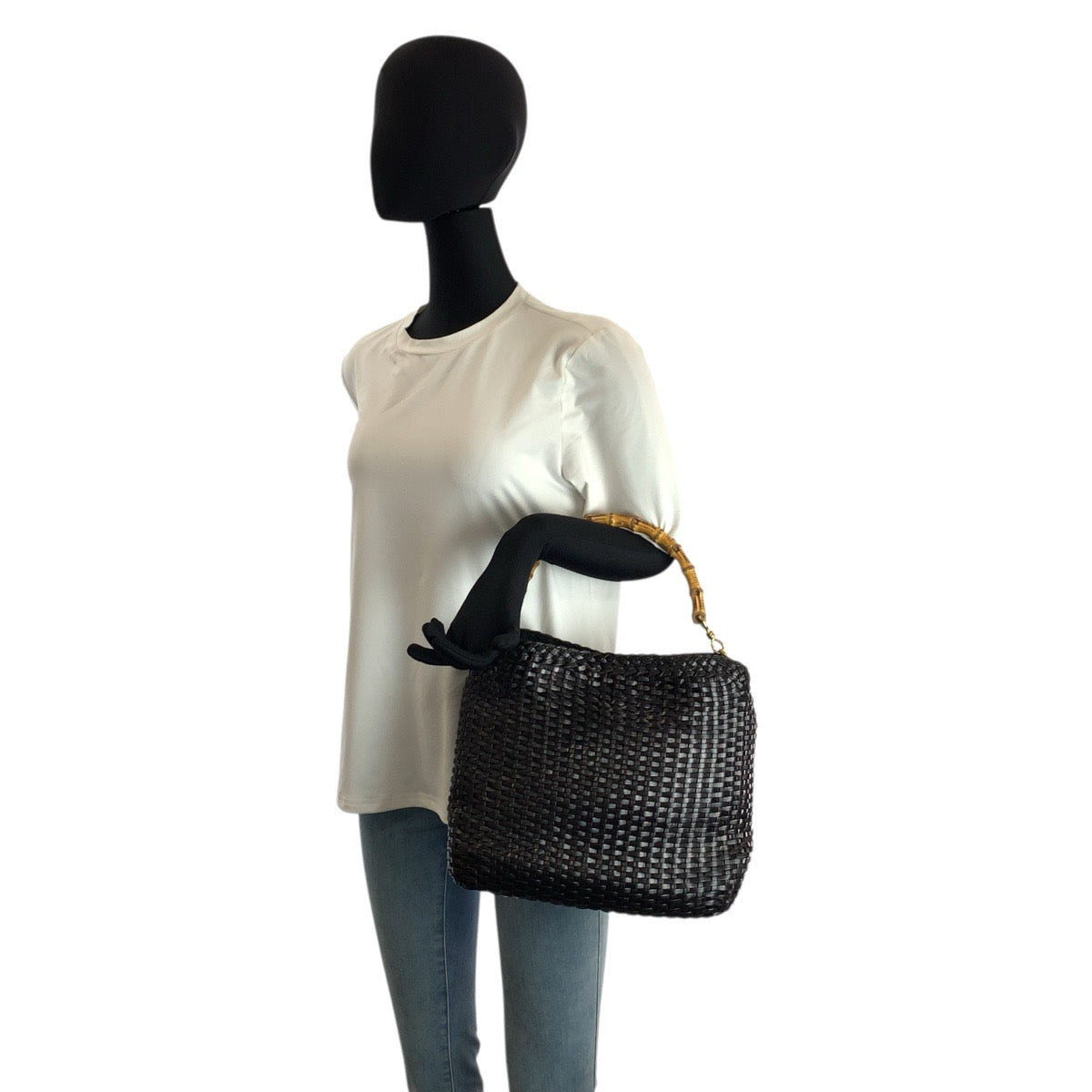 23685
GUCCI グッチ バンブー ブラック 黒 ゴールド金具 レザー 001 0166 1638 ハンドバッグ ショルダーバッグ 2way レディース ABP56