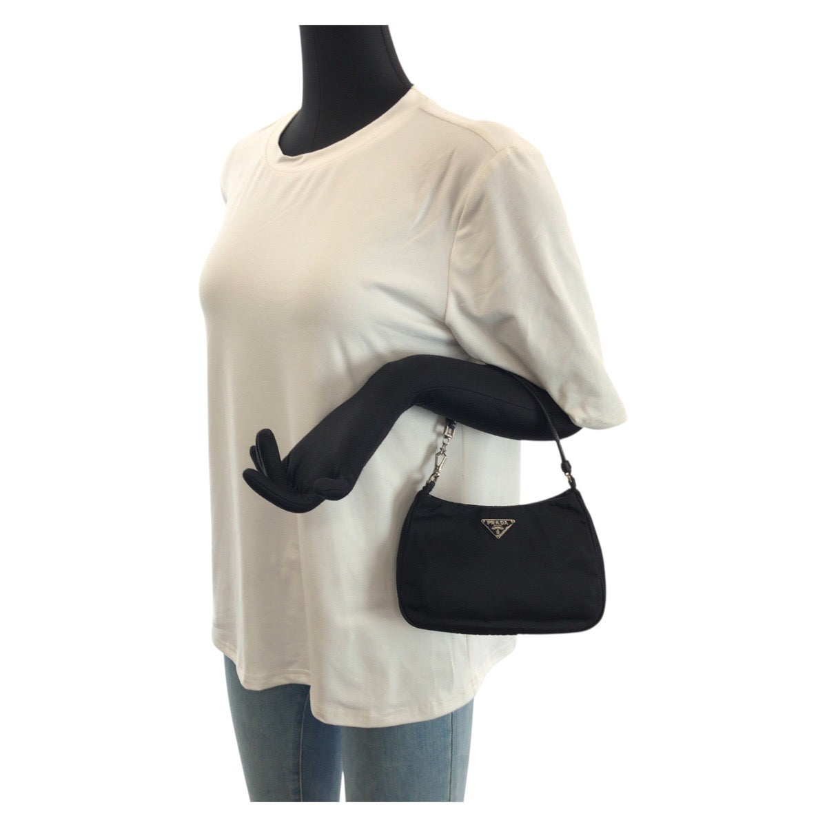 23696
PRADA プラダ テスート 三角ロゴプレート ブラック 黒 シルバー金具 ナイロン / レザー ハンドバッグ アクセサリーポーチ レディース A42