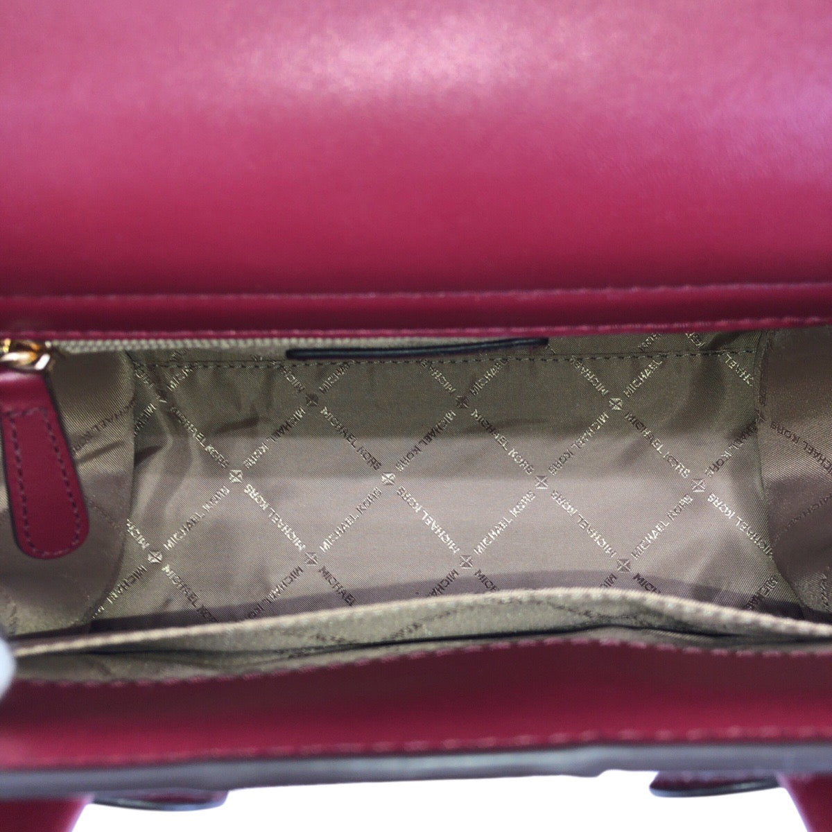 23718
Michael Kors マイケルコース カルメン フラップ サッチェル ミディアム ２way ピンク ゴールド金具 レザー 35F2GNMS8Y ショルダーバッグ ハンドバッグ レディース S16