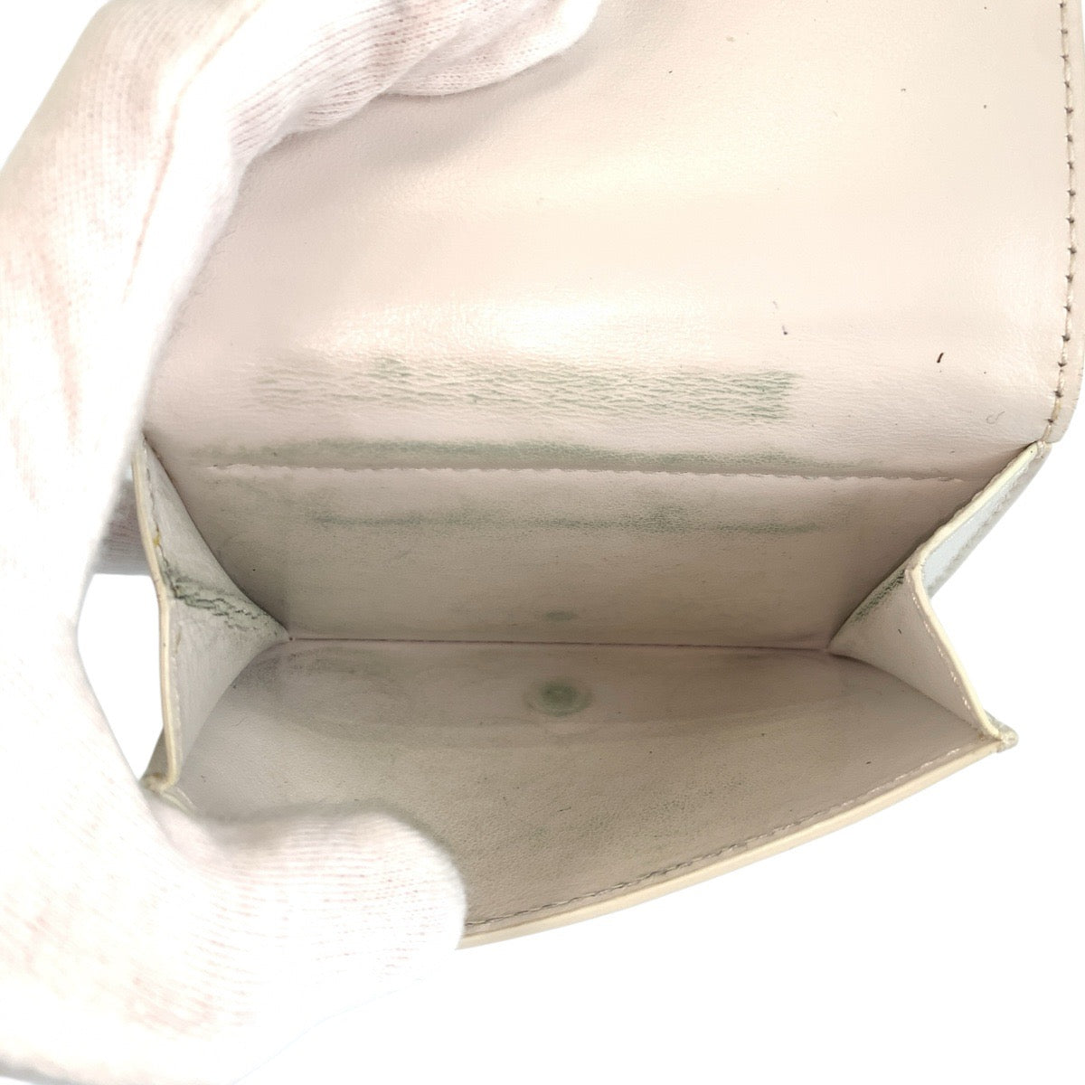23724
BOTTEGAVENETA ボッテガヴェネタ イントレチャート ホワイト シルバー金具 レザー S022234 折り財布 コンパクトウォレット レディース ABP28