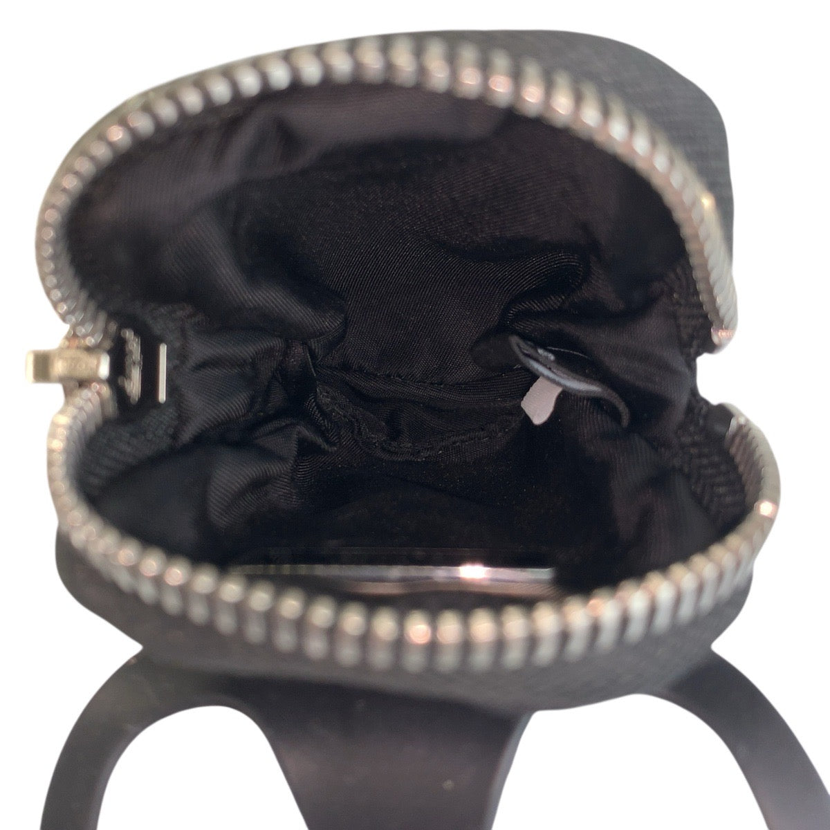 23735
PRADA プラダ テスート 三角ロゴプレート ブラック 黒 シルバー金具 ナイロン / ラバー 携帯 スマホアクセサリー レディース A35