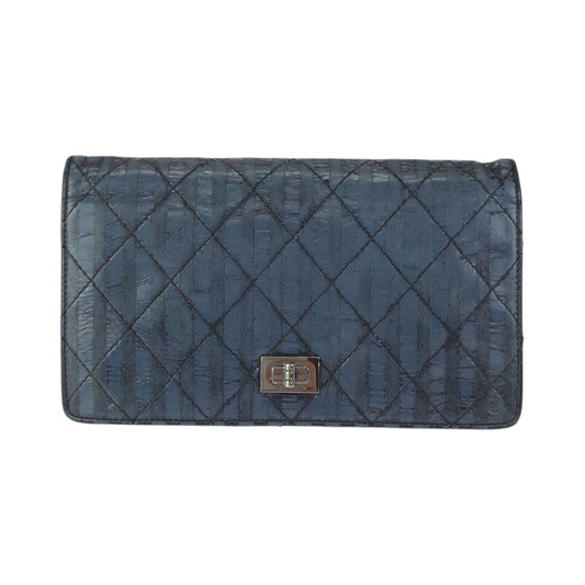 23739
CHANEL シャネル マトラッセ ネイビー シルバー金具 レザー 長財布 ロングウォレット レディース AB35