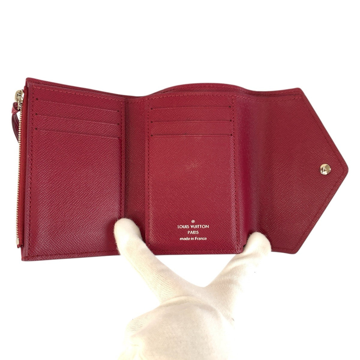 23740
LOUIS VUITTON ルイヴィトン エピ ポルトフォイユ ヴィクトリーヌ ワインレッド シルバー金具 レザー M62171 折り財布 コンパクトウォレット レディース A36