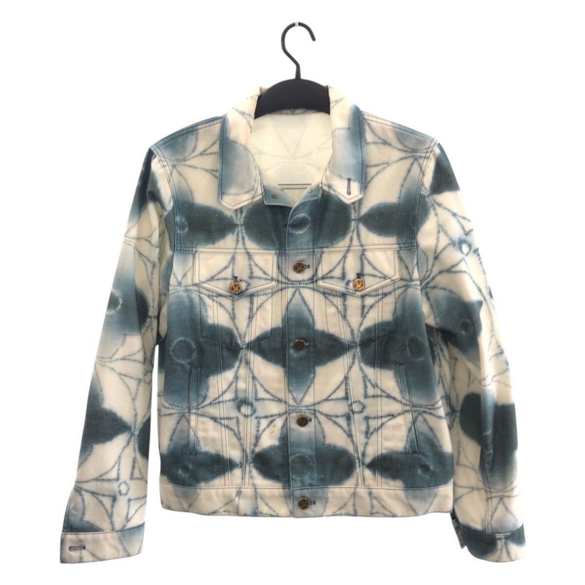 23776
LOUIS VUITTON ルイヴィトン モノグラム シボリプリンテッドジャケット サイズ48 ホワイト ブルーゴールド金具 コットン RM231 X67 HOA90W デニムジャケット メンズ ABP140