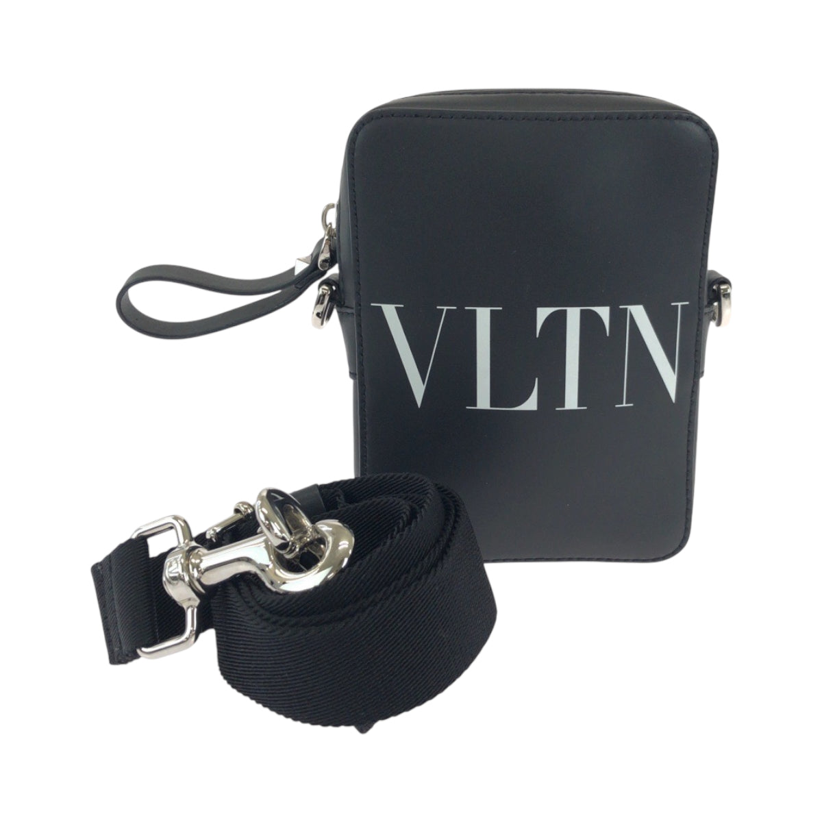 23793
Valentino ヴァレンチノ VLTNロゴ ブラック 黒 ホワイト シルバー金具 レザー ショルダーバッグ ポシェット レディース A60