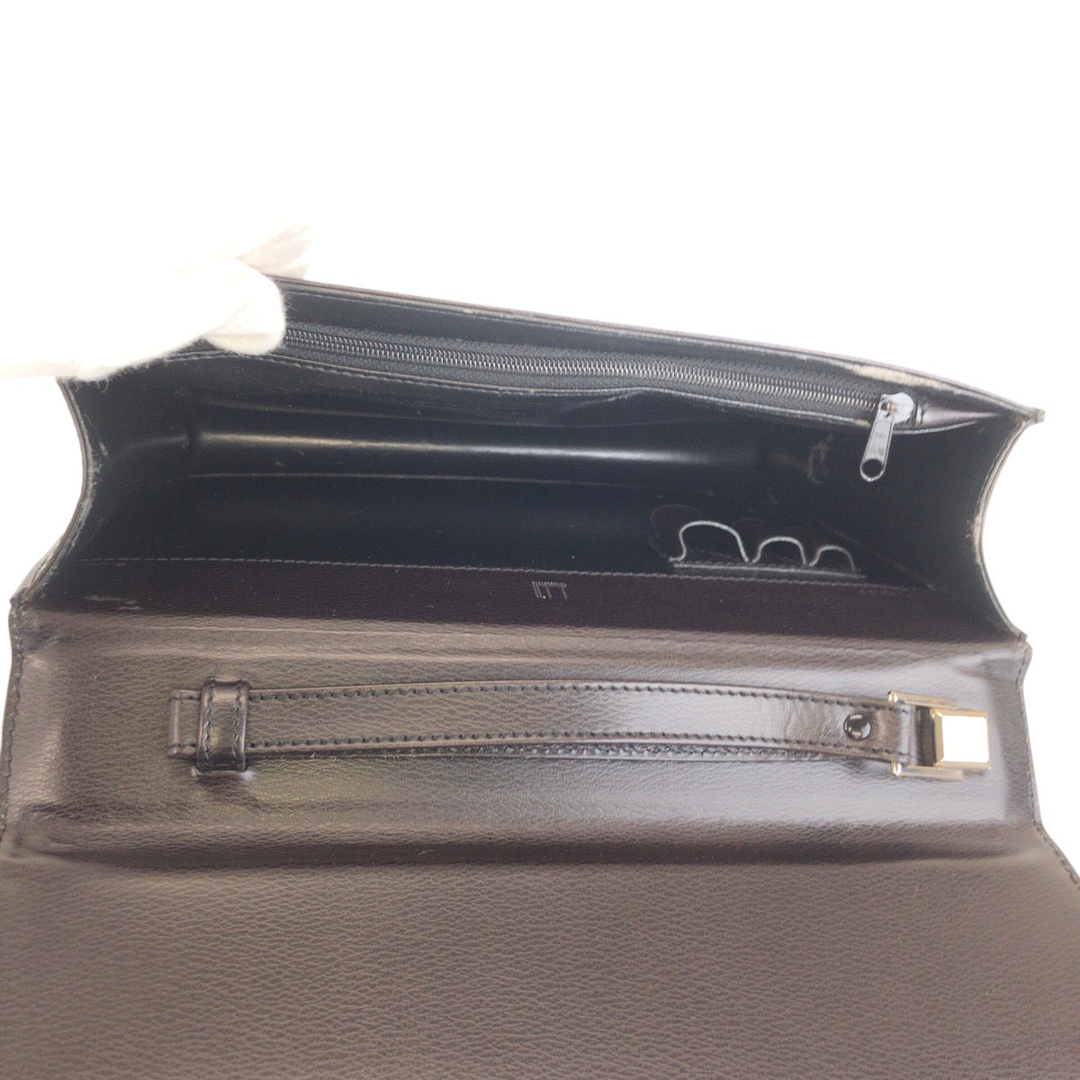 23821
Dunhill ダンヒル ブラック 黒 シルバー金具 レザー LT9010A クラッチバッグ セカンドバッグ メンズ AB21