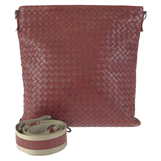 23823
BOTTEGAVENETA ボッテガヴェネタ イントレチャート ブラウン ボルドー レザー 276357 ショルダーバッグ メッセンジャーバッグ メンズ ABP56