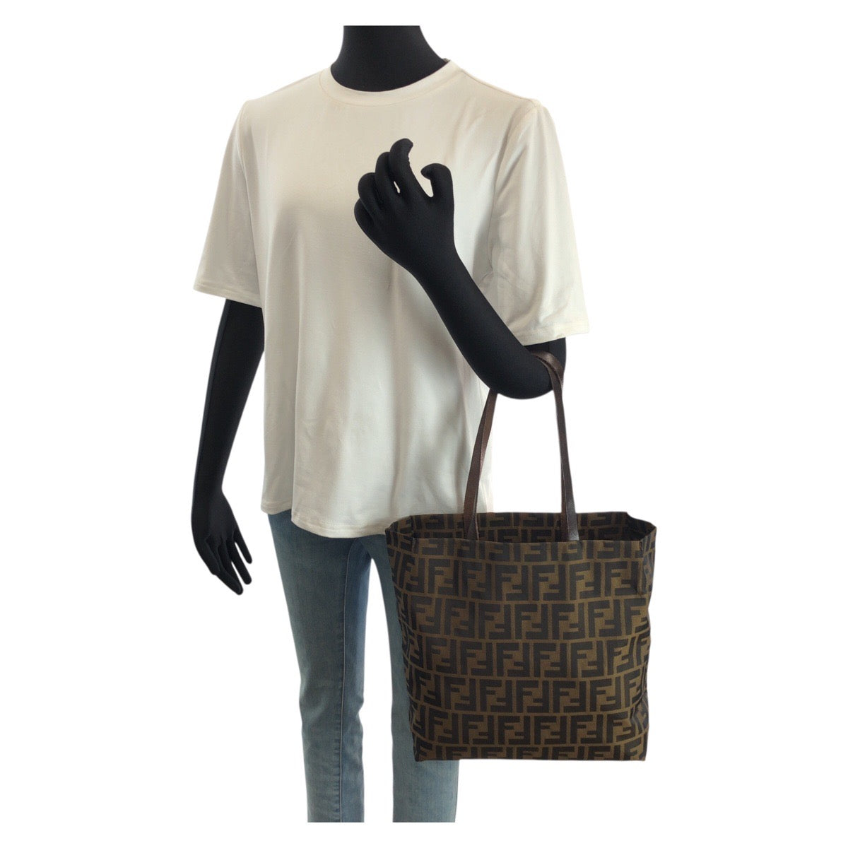 23851
FENDI フェンディ ズッカ ブラウン シルバー金具 ナイロン / レザー トートバッグ ショルダーバッグ レディース ABP28