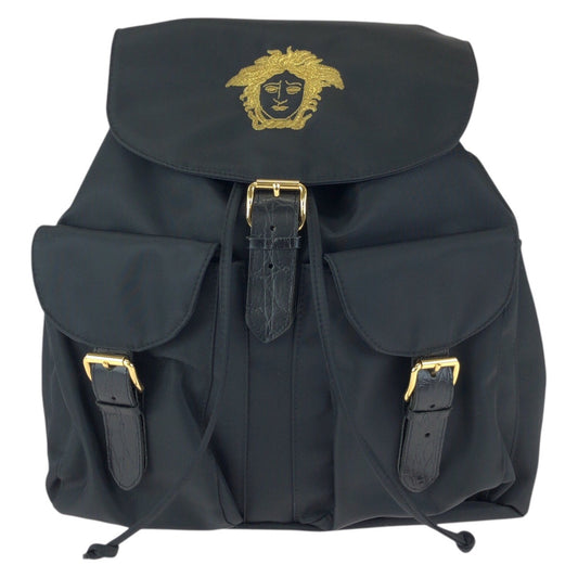 23859
VERSACE ヴェルサーチ ヴィンテージ メデューサ ブラック 黒 ゴールド金具 ナイロン / レザー リュック・デイパック バックパック レディース A49