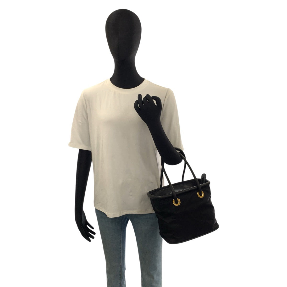 23877
CELINE セリーヌ ヴィンテージ サークルロゴ ブラック 黒 ゴールド金具 ナイロン / レザー TO5/1 ハンドバッグ トートバッグ レディース AB21