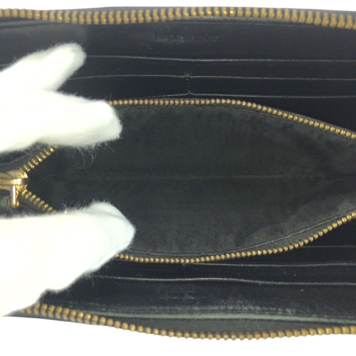 23914
PRADA プラダ ブラック 黒 ゴールド金具 レザー 長財布 ラウンドファスナー レディース AB8