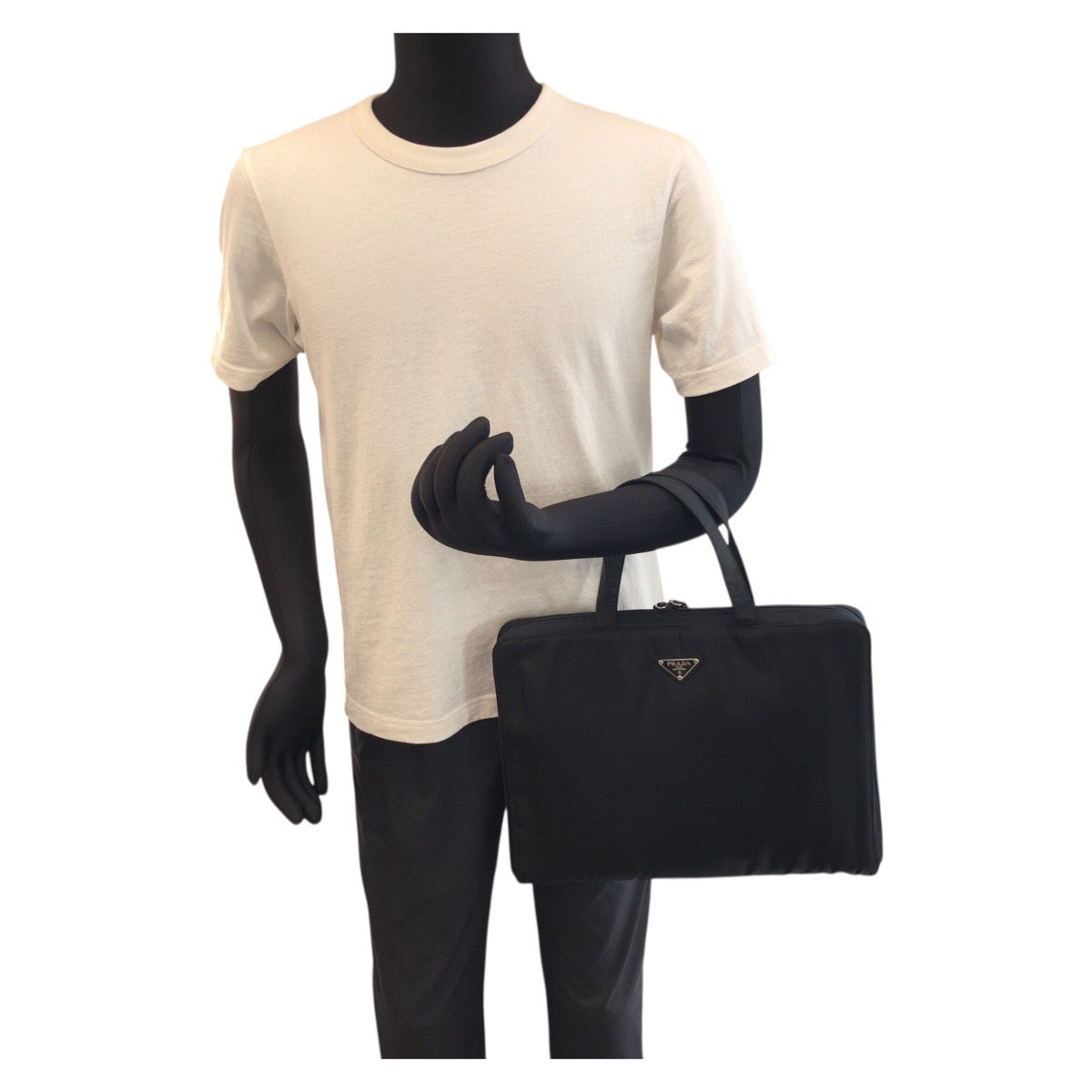 23922
PRADA プラダ テスート 三角ロゴプレート ブラック 黒 シルバー金具 ナイロン ビジネスバッグ ブリーフケース メンズ A42