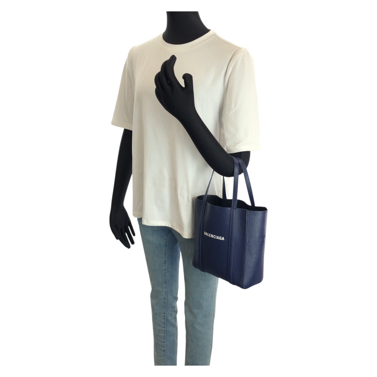23953
BALENCIAGA バレンシアガ エブリデイ XXS 2way ネイビー シルバー金具 レザー 551815 ショルダーバッグ トートバッグ レディース A49