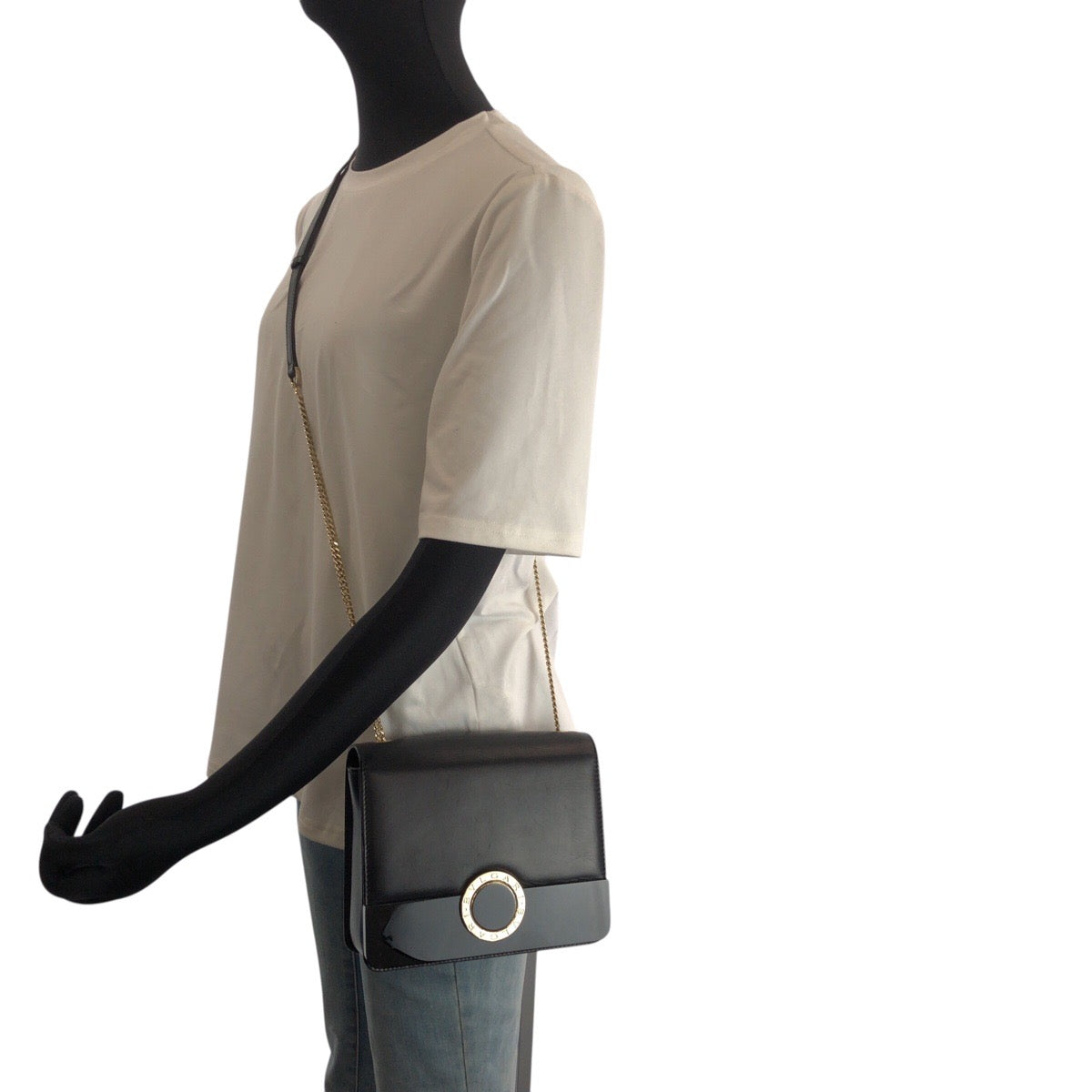 23961
BVLGARI ブルガリ ブルガリブルガリ ブラック 黒 ゴールド金具 レザー / プラスチック 39858 チェーンショルダーバッグ ポシェット レディース ABP58