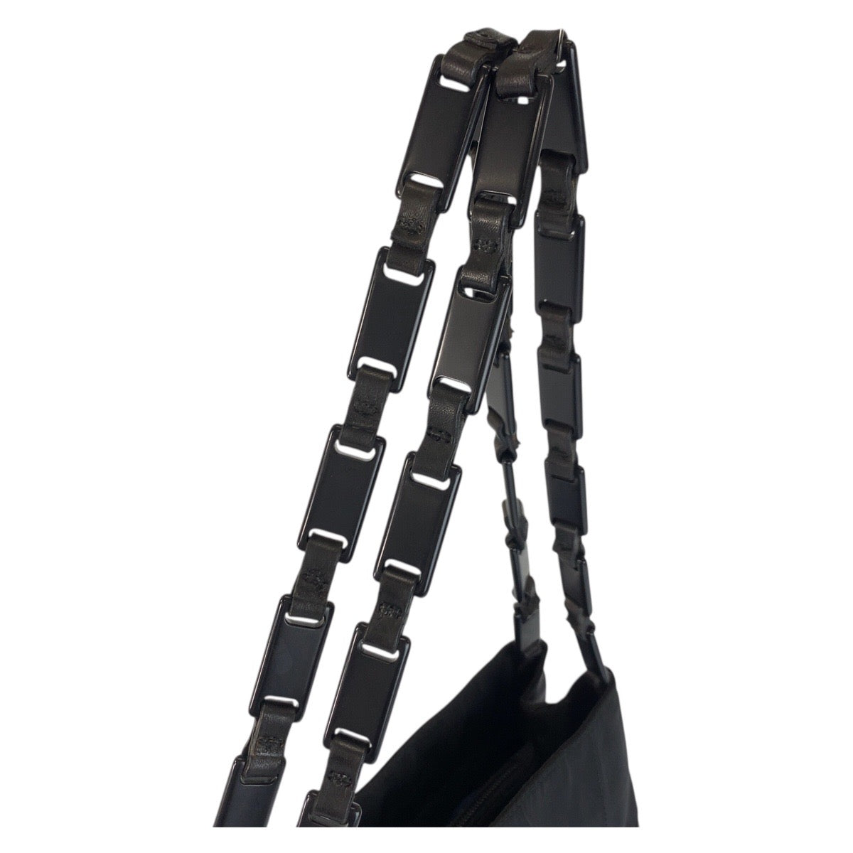 24069
PRADA プラダ テスート 三角ロゴプレート ブラック 黒 ナイロン / プラスチック ショルダーバッグ レディース AB28