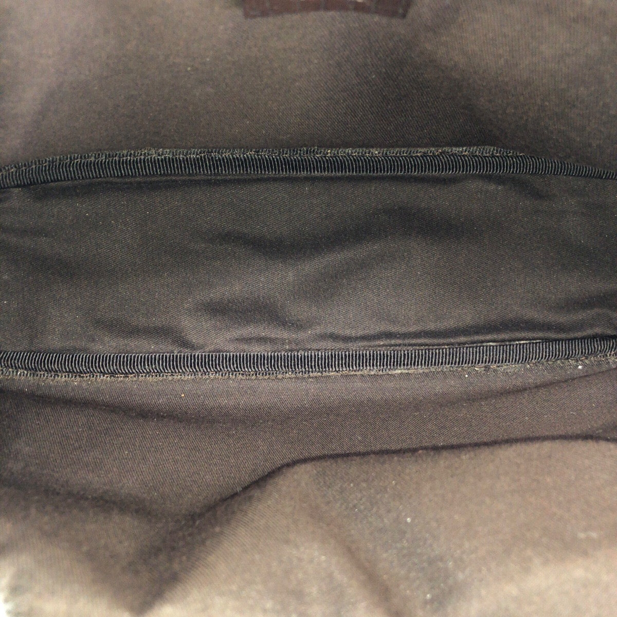24073
GUCCI グッチ ベージュ ダークブラウン シルバー金具 GGスプリームキャンバス / レザー 114531 ショルダーバッグ メッセンジャーバッグ レディース ABP36