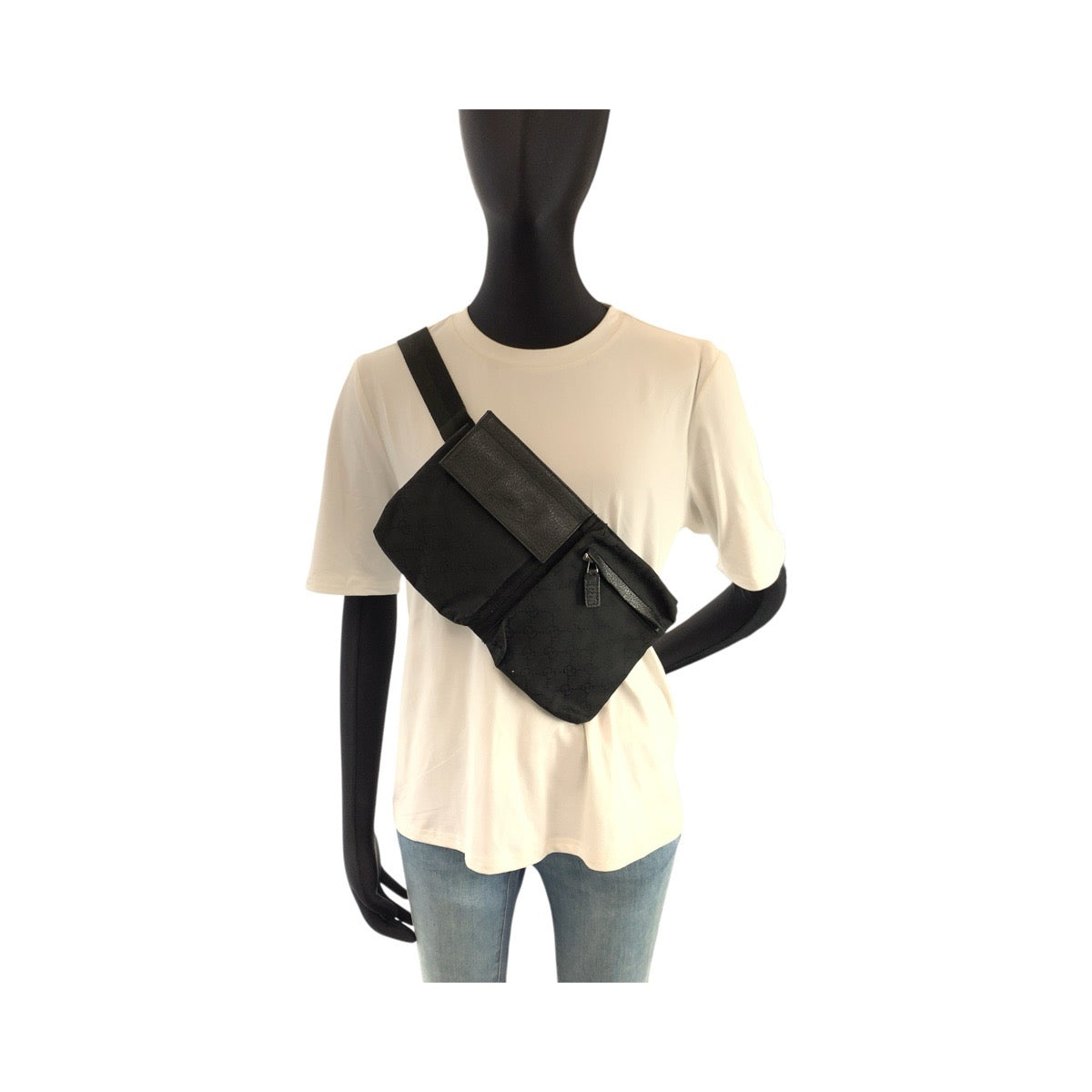 24076
GUCCI グッチ ブラック 黒 シルバー金具 GGキャンバス / レザー 28566 ボディバッグ ウエストポーチ メンズ AB35
