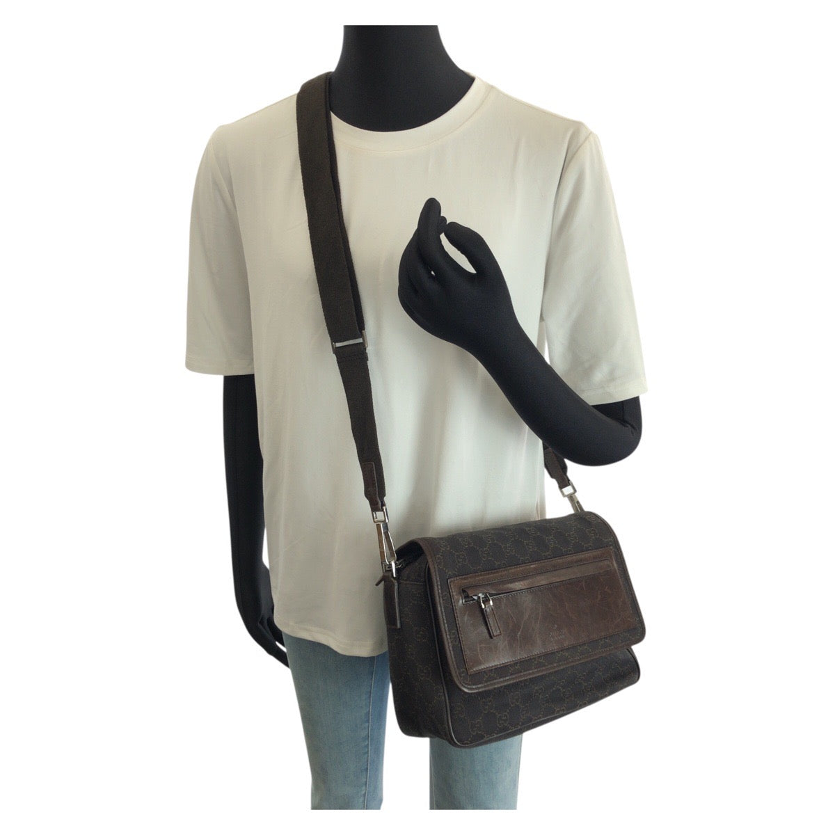24084
GUCCI グッチ ダークブラウン シルバー金具 GGキャンバス / レザー 28562 ショルダーバッグ メッセンジャーバッグ レディース AB28