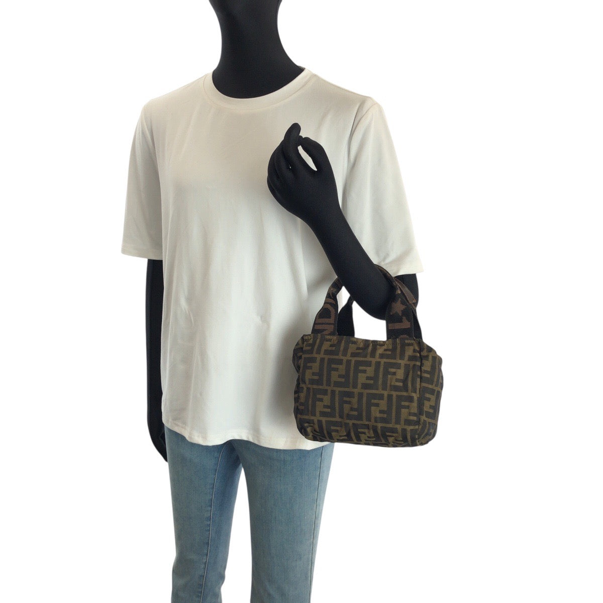 24097
FENDI フェンディ ズッカ ブラウン シルバー金具 キャンバス / レザー 2119 26541 099 ハンドバッグ レディース ABP28