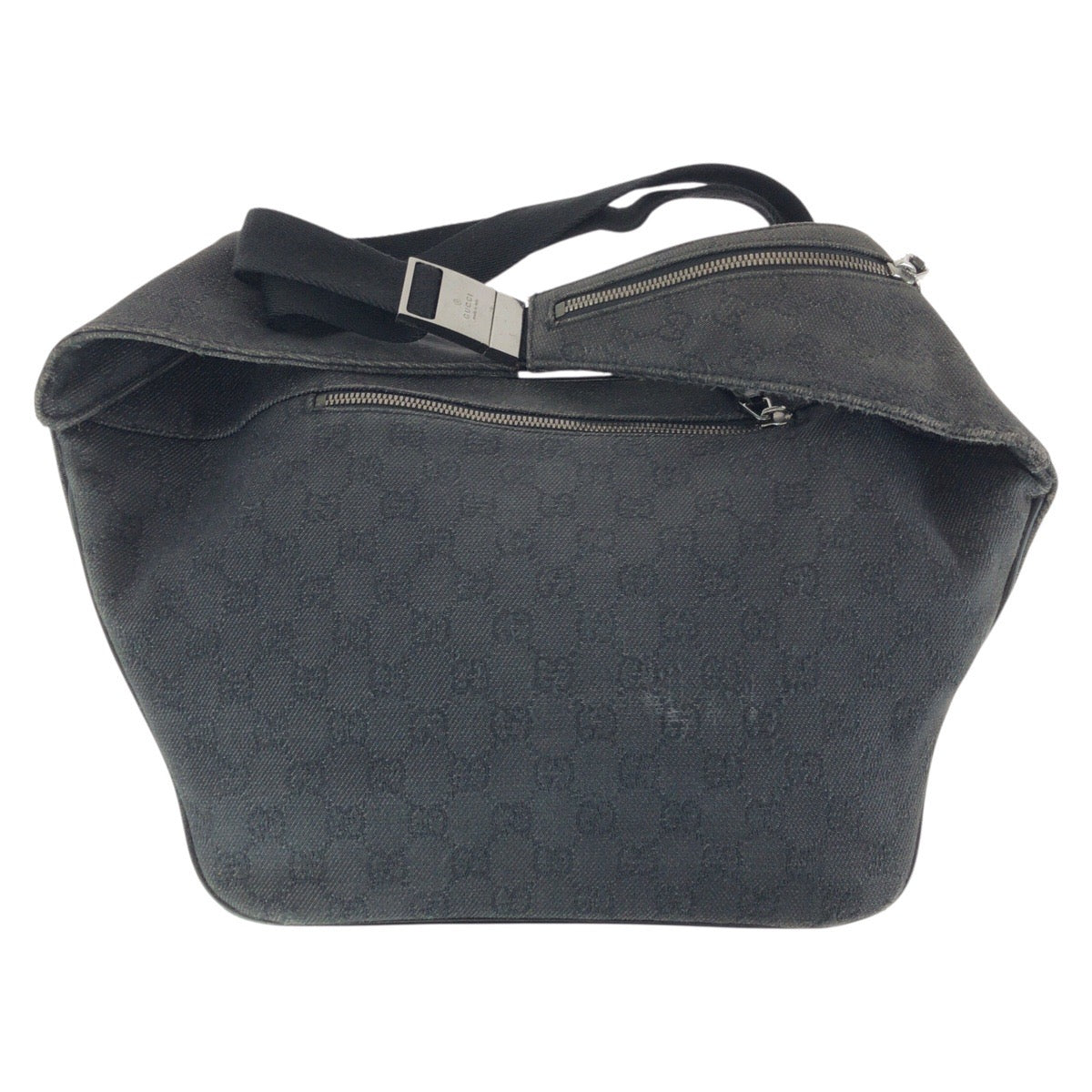 24110
GUCCI グッチ ブラック 黒 シルバー金具 GGキャンバス / レザー 101679 ボディバッグ ショルダーバッグ メンズ AB28