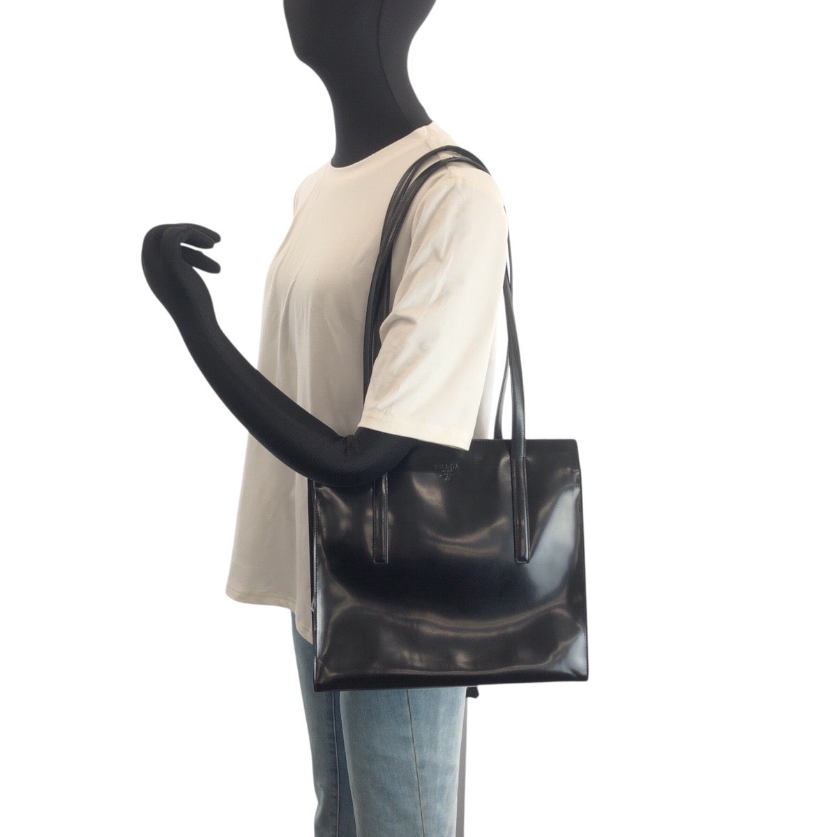 24121
PRADA プラダ ロゴ型押し ブラック 黒 シルバー金具 エナメル トートバッグ ショルダーバッグ レディース ABP36