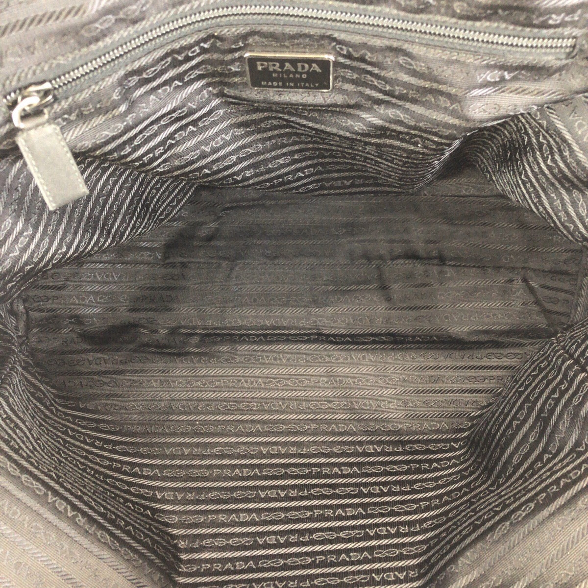 24135
PRADA プラダ テスート 三角ロゴプレート ブラック 黒 シルバー金具 ナイロン / レザー ビジネスバッグ ブリーフケース メンズ ABP36