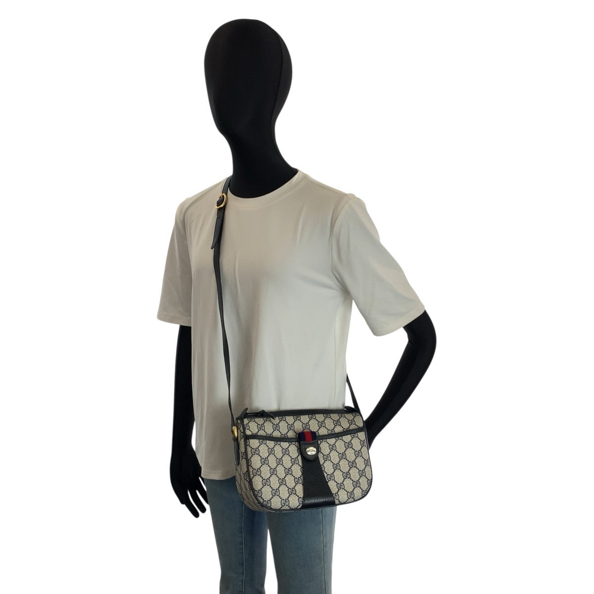 24191
GUCCI グッチ ヴィンテージ シェリーライン グレー ネイビー GGスプリームキャンバス / レザー 89 02 032 ショルダーバッグ ポシェット レディース ABP37