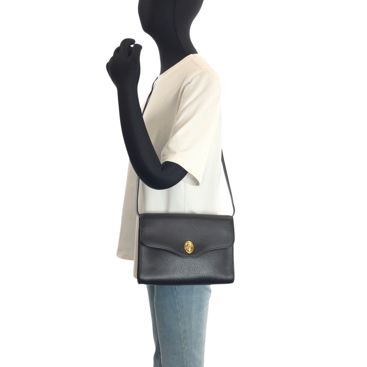 24195
Christian Dior クリスチャンディオール ヴィンテージ ブラック 黒 ゴールド金具 レザー ショルダーバッグ ポシェット レディース A44