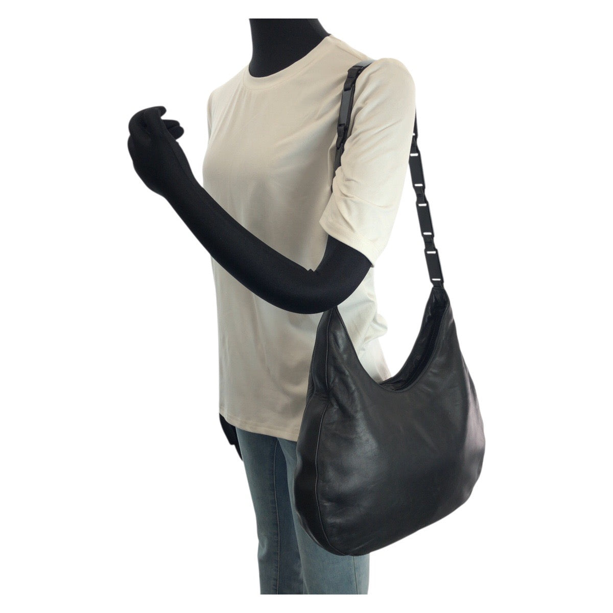 24200
PRADA プラダ ブラック 黒 シルバー金具 レザー / プラスチック ショルダーバッグ レディース AB35
