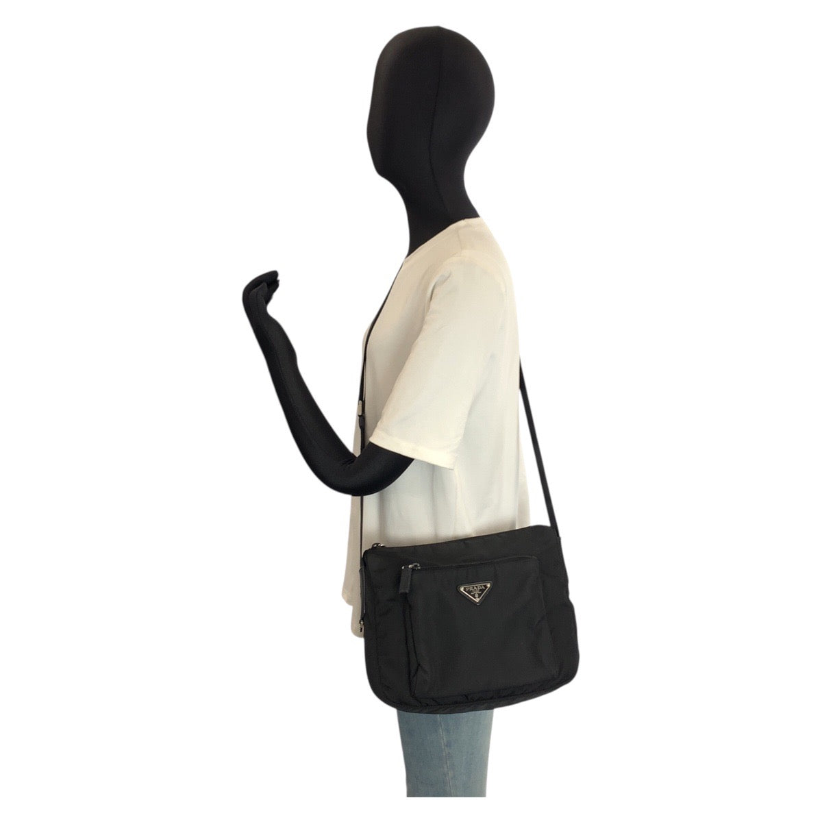 24217
PRADA プラダ テスート ブラック 黒 シルバー金具 ナイロン ショルダーバッグ ポシェット レディース ABP35