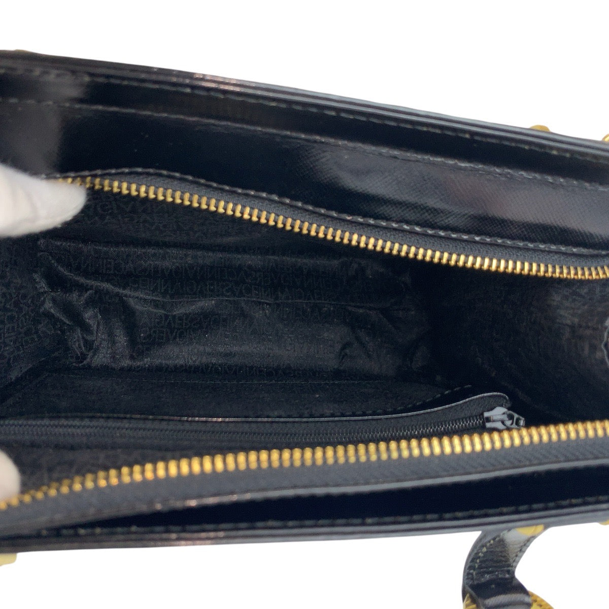 24219
VERSACE ヴェルサーチ サンバースト ブラック 黒 ゴールド金具 エナメル ショルダーバッグ トートバッグ レディース ABP44